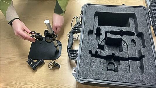 How to assemble the Microscopes 4 Schools microscope kit How to assemble the Microscopes 4 Schools microscope kit